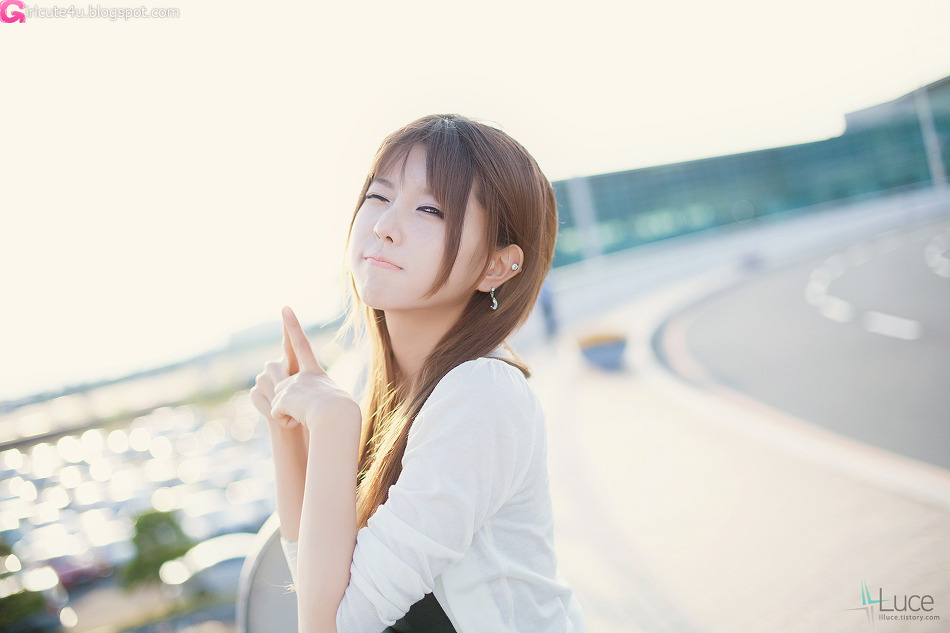 11_lovely_heo_yoon_mi-very_cute_asian_girl-girlcute4u.blogspot.com.jpg
